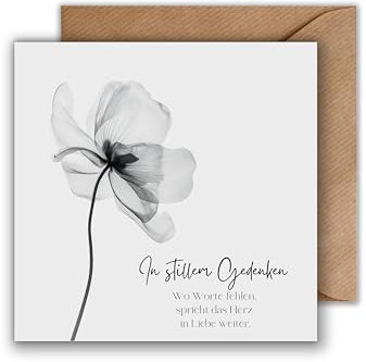 WBdesignz Trauerkarte „In stillem Gedenken“ mit Umschlag - stilvolle Kondolenzkarte mit zarter Blüte – Trauerkarte mit Spruch - Beerdigung Anteilnahme - hochwertig & neutral (125 x 125 mm)