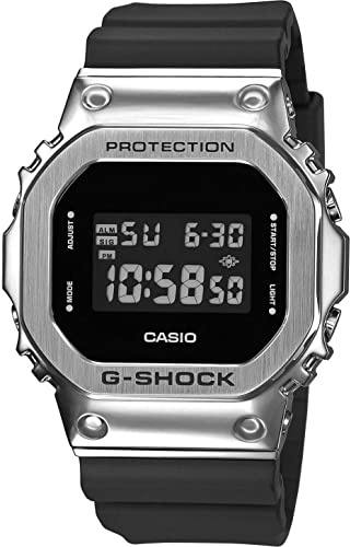 CASIO G-SHOCK GM-5600-1ER Montre Bracelet