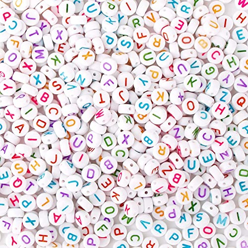 Perlin 600 Stück Acryl Rund Buchstaben Perlen Set Initiale Alphabet Beads Buchstabenperlen zum Auffädeln für DIY Freundschaft Armband Schmuckherstellung Weiß Bunt