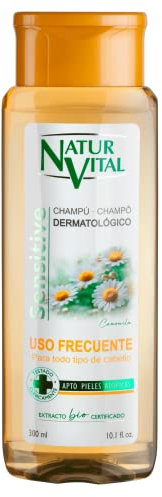 NaturVital - Champú Sensitive Uso Frecuente con Camomila, Sin Parabenos, Colorantes ni Siliconas, Champú Natural, Dermatológico para Piel Sensible y Atópica, Hombres y Mujeres,300ml