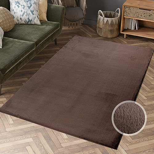 carpet city Hochflor Teppich Wohnzimmer - Einfarbig Dark Taupe - 200x290 cm - Super Soft Polyester, Samtig-Flauschiger Flor - Fell-Teppiche für Schlafzimmer, Esszimmer, Arbeitszimmer