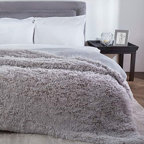 Sleepdown Jeté de lit de Luxe en Fausse Fourrure Polaire à Poils Longs Super Doux, Chaud et Confortable – 150 cm x 200 cm - Gris argenté
