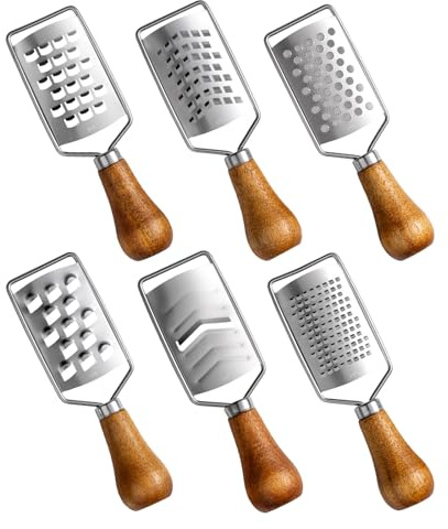 Housoutil Râpe à Fromage Portable 6 Pièces en Acier Inoxydable avec Poignée en Bois Râpe à Gros Trous Trancheuse et Hachoir pour Légumes Fruits et Chocolat Usage Manuel et Mobile