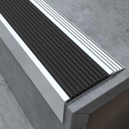 100 Cm Treppenkantenprofil Alu, Treppenkantenprofil Selbstklebend, Anti Rutsch Treppe Kantenprofil, für Treppen im Innen- und Außenbereich(Black,100x7x3cm/39x2.7x1.2in)