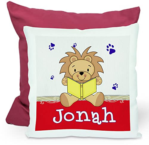 CreaDesign, Kinder Kissen 40x40 cm personalisiert mit Namen, Kinderzimmer Deko Kissen Kinder mit Füllung Federn, Motiv Leselöwe rot, Rückenfarbe Lila