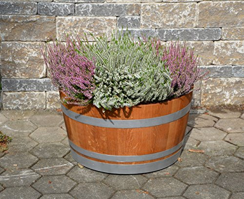 Temesso Holzfass als Pflanzkübel, Weinfass halbiert geschliffen und geölt mit silbernen Ringen (D70cm) (Schlaufen + Rollen + Bohrungen)