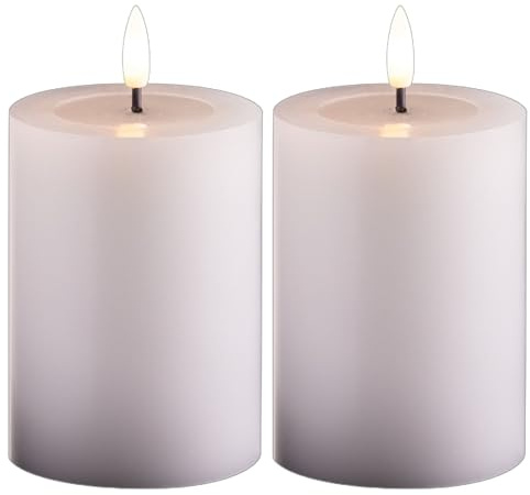 2er Set Stumpenkerzen LED weiß klein - Echtwachskerze mit beweglicher Flamme flackernd mit Echtwachspiegel - Timerfunktion für 6 Stunden Warmweißes Licht 7,5cm ø 10cm Höhe - 2 AA Batterien nötig