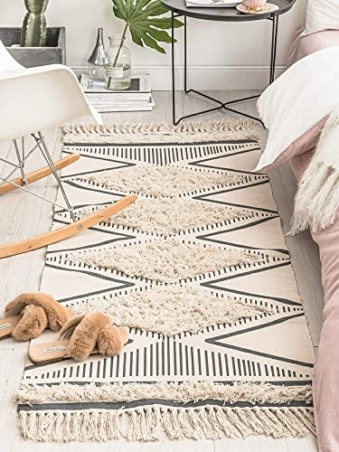 INKAROBOX Tapis Couloir Boho Beige Tapis en Coton, Tapis avec Touffeté Glands Tissés à la Main, Tapis Lavable en Machine pour Salon Chambre à Coucher Cuisine Couloir Entree Salle a Manger, 60 x 90 cm