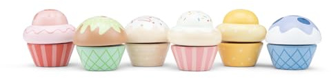 New Classic Toys - 10627 - Kinderrollenspiele - Kuchen - 9 Teile | Spiellebensmittel aus Holz, kombinierbare Cupcakes, Klettaufsätze, Bäckerei-Spielset, Küchenzubehör, ab 2 Jahren