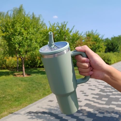 Besot “40oz Trinkhalmbecher mit Klappdeckel und Griff, geeignet für Auto-Becherhalter, auslaufsicher, Reisewasserbecher, 304 Edelstahl, Reisewasserflasche.. (New versio green)
