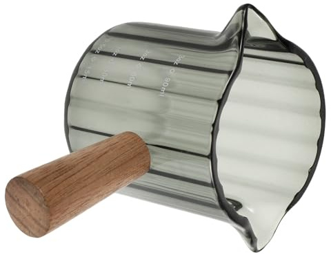 NUOBESTY Pichet à Lait en Verre 90 Ml avec Double Bec Verseur et Poignée en Bois d'Acacia Verre Doseur à Expresso Côtelé Gris Petit Pichet Polyvalent pour Café Thé et Boissons Froides