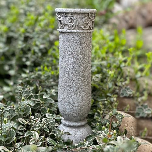 eberin · Friedhof Grabvase · Grabblumenvase in massiver Steinoptik · Stehvase fürs Grab · Blumen- oder Gesteckvase · Grabvase mit Ornamenten · grau antik ·