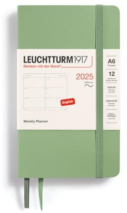 LEUCHTTURM1917 370684 Veckokalender 2025, Pocket A6 Softcover – 12 månaders planerare, linjerad – salvia, engelska