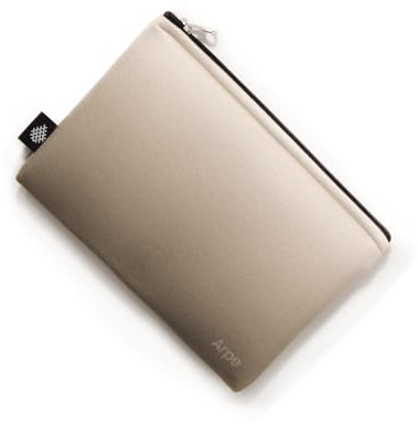 Arpe - Handgefertigte kleine Kulturtasche aus Opticlean-Gewebe | Dokumentenhalter und Reisetasche | Make-up und andere Dinge | wiederverwendbar und vielseitig | umweltfreundlich | 12x18cm | Sandcreme