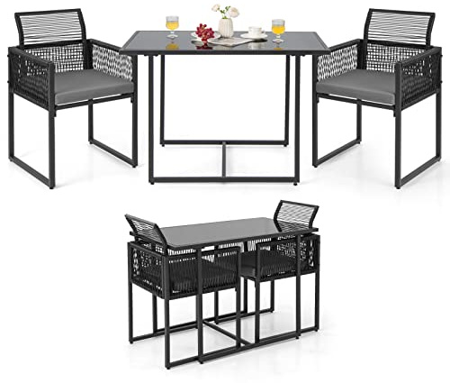 GYMAX Table Jardin Extérieur avec 2 Chaises, Salon Jardin Extérieur 2 Personnes en Rotin, avec Coussins, Dossiers Rabattables, Table en Verre, Ensemble de Salle à Manger pour Balcon, Patio, Terrasse