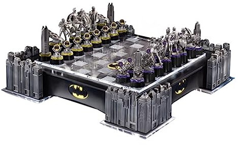 The Noble Collection France Batman Collector Chess Set