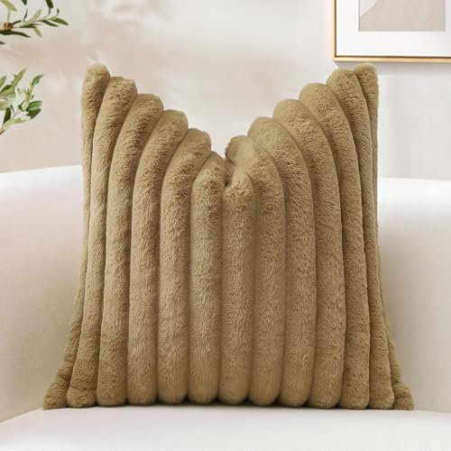 Sungeek 1 Stück Plüsch Samt Kissenbezug, Kunstpelz Weich Kissenbezüge Sofakissen Dekokissen Deko Zierkissenbezüge Flauschig Kissenhülle für Schlafzimmer Wohnzimmer (40x40cm, Braun)