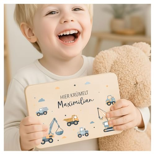 Little-Deco Personalisiertes Frühstücksbrettchen Kinder Holz, Hier Krümelt Brettchen mit Bagger, Individuelles Holzbrett mit zertifiziertem UV-Druck, Taufgeschenk & Babygeschenk XFL1000