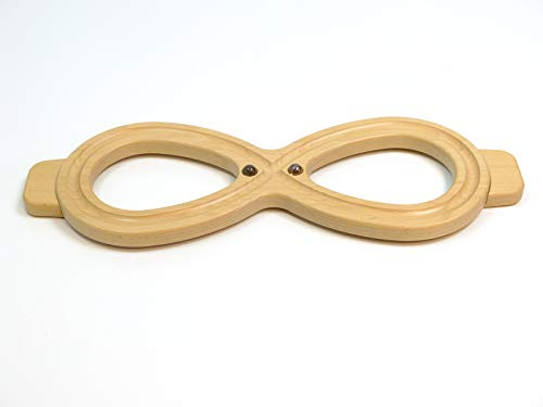 Gebrüder Vinkelau GmbH Liegende Acht mit Griffen/Liegende 8 / Handbalancierspiel/Motorikspiel/Handbalancierbrett aus Buche/hochwertig lackiert/Maße: 53 x 18 x 2 cm/Made in Germany