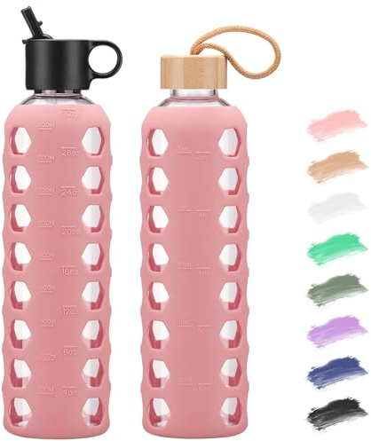 BLUEGO Botella de cristal, botella de agua de cristal de 900ml, botellas con 2 tapas–asa pajita tapa plegable y tapa de bambú, botella de cristal con marcas de tiempo y funda de silicona, a prueba de