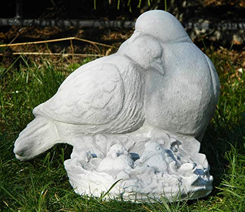 JS Garten Deko Beton Figur Tauben Paar mit Nachwuchs H 19 cm Dekofigur und Gartenfigur