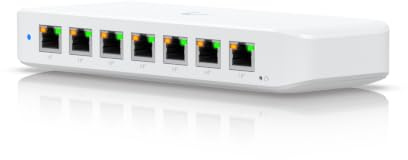 UbiQuiti UniFi Switch Ultra 8 Port Layer 2 PoE++ input PoE+ output 8 Gbps Ethernet Power over RJ-45