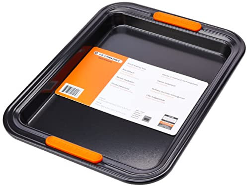 Le Creuset Piccola Teglia Rettangolare Antiaderente per Forno, 32.2 x 24 x 2.58 cm, Nero Matt, 94103433000000