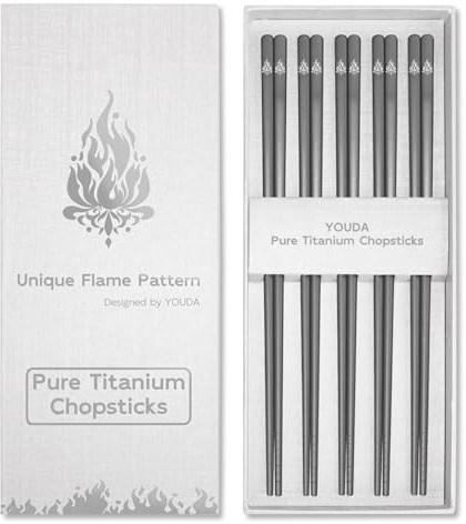 5 Paar 99.8% Titan-Essstäbchen mit Flammenmuster – Leicht, Langlebig, Anti-Roll-Design – Spülmaschinenfest – Ideal für Foodies & Küchenfans (Schwarz)