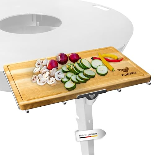 FENNEK Feuerplatte- Universal BBQ Brett- & Besteckhalter inkl. Schneidebrett | Für Feuerplatten Grillplatten 5-15 mm Dicke | Aus Edelstahl & Eiche | Made in Germany