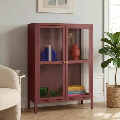 [en.casa] Kommode Säkylä Sideboard Schrank Mehrzweckschrank mit Glastüren geriffelt 84 x 64 x 35 cm Vitrinenschrank Wohnzimmer Metallschrank Bordeauxrot