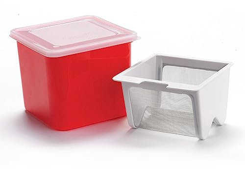 Cuisipro Frischkäsebereiter | Rot | 750 ml | Käse selber machen Set zur natürlichen Herstellung von cremigem Frischkäse, Dips, Brotaufstrichen oder Quark | Patentiertes Sieb aus Edelstahl