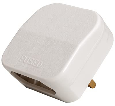 Eagle 5 A Fused Converter 2 Pin Euro Schuko Plug to 3 Pin UK Plug