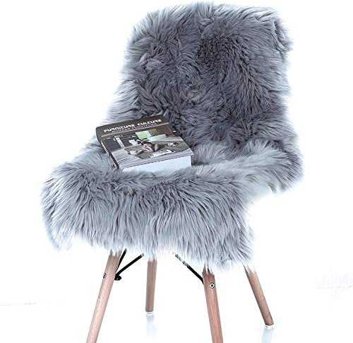 RCMeet Schaffell Weiß/Grau Teppich, 75 x 120 cm Lammfell Weiß/Grau Faux lammfell Lammfellimitat Teppich Sofa Matte Fellteppich Fell Nachahmung Wolle Bettvorleger (Grau, 75x120cm)