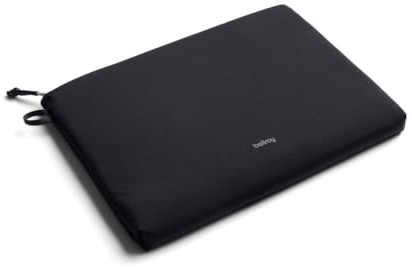 Bellroy Lite Laptop Sleeve, Gepolsterte Hülle für 16-Zoll-Laptops - Black | Leichte 16-Zoll-Laptophülle mit schlanker, schützender Polsterung