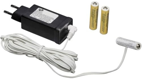 Konstsmide Netzadapter für Batterieartikel mit 3 x AAA 1.5V Batterien, 4.5V, weißes Kabel - 5153-000