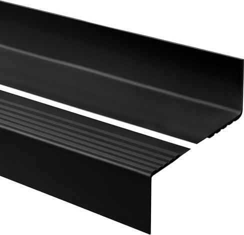 Quest Treppenkantenprofil PVC 40x60 mm Antirutsch - Schwarz, 150 cm | Rutschfester Kantenschutz für rechtwinklige Stufen, schützt vor Abnutzung, pflegeleicht, Montage ohne Klebeband