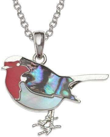 Kiara smycken Robin hänge halsband inlagd med naturligt grönt Paua Abaloneskal, pärlemor & röd epoxi på 45 cm spårkedja. Icke-fläckig silverfärgad rodiumpläterad., Silver/rodiumpläterad basmetall
