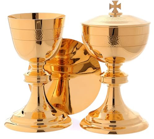 Chalice, paten and ciborium Molina in classic style hammered by hand in golden brass, CiboriumChalice cup diameter: 10.8 cm|Chalice height: 20 cm|Ciborium diameter: 12.1 cm|Ciborium height: 23.5 cm