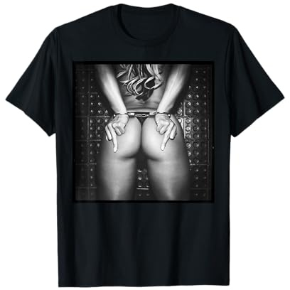 Nice Ass, Booty, Butt - Sexy Girl in Handschellen und String T-Shirt