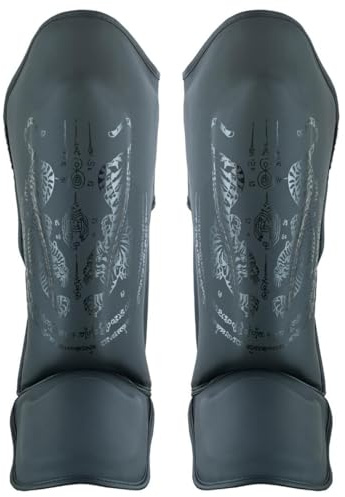 Playwell Matt Twin Tiger Sak Yant Muay Thai Schienbeinschoner - Paar - Schwarz (XL)