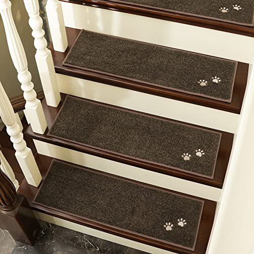 BEQHAUSE Stufenmatten Innen rutschfest, Einfache Montage, Braun, 4 Stück | Maschinenwaschbare Treppenteppich Selbstklebend für Kinder, Älteste und Haustiere, 100% Polyester TPE-Rücken, 22X70cm