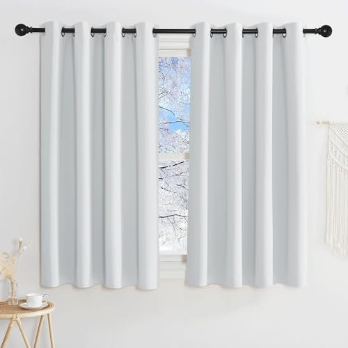 KGORGE Verdunkelungsvorhang Kurz Ösenschal 2er Set 145 x 140 cm(HxB) Weiss Thermo Vorhänge gegen Kälte Blickdicht Wohnzimmer Gardinen Fenster Kurz, Grauweiß
