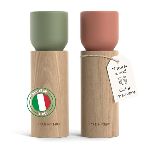 LARS NYSØM Moulin à Sel et Poivre en Bois Manuel - Ensemble de Moulins à Épices avec Broyeur Céramique Réglable - Moulins à Sel et Poivre en Bois de Hêtre pour Cuisine ou Table (Red/Green)