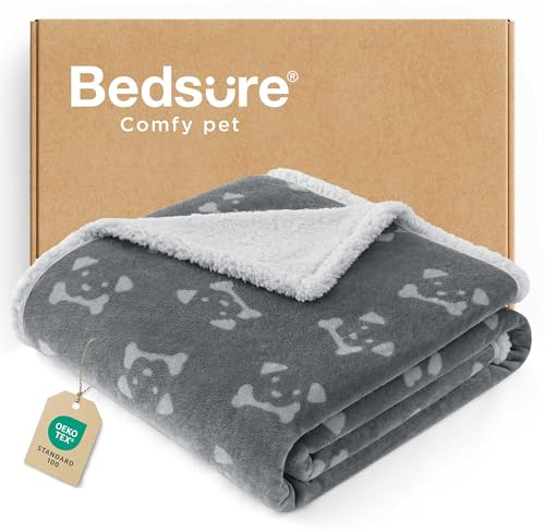Bedsure Waterproof Dog Blanket - 102x76cm Fleece Dog Blanket for Medium Dogs and Cats, Machine Washable, Reversible Pet Blankets Protects Bed and Sofa with Soft Plush, Grey