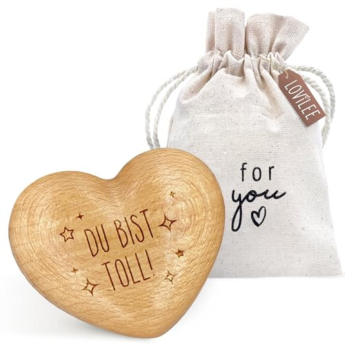 LOViLEE Du bist toll - Handschmeichler Holz Glücksbringer Prüfung - Holz Herz inkl. Geschenkbeutel & Grußkartenset - Mutmacher Geschenk, Schutzengel Geschenk, Gute Besserung Geschenke Frauen