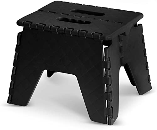 HTUK® Tritthocker, robust, kompakt, aus Kunststoff, rutschfest, für Kinder und Jugendliche, mit Tragegriff für Zuhause, Küche, Arbeitsplatz (schwarz)