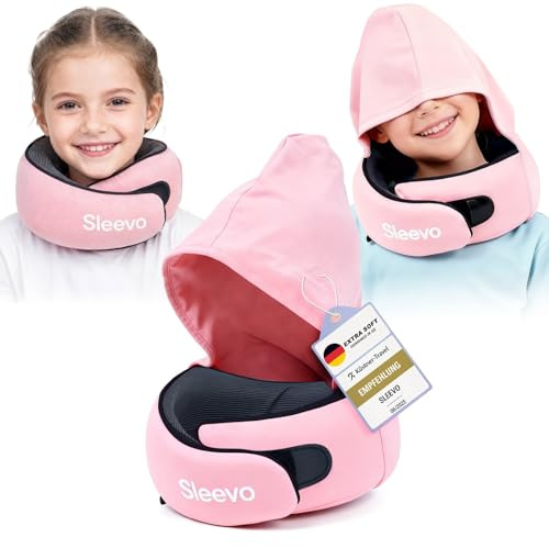 Sleevo Nackenkissen Flugzeug Kinder mit Kapuze & Memory Foam – Nackenhörnchen & Kopfstütze für Auto – Weiches Reisekissen, Waschbar & Ergonomisch inkl. Tasche – Pink – Ab 8 Jahren