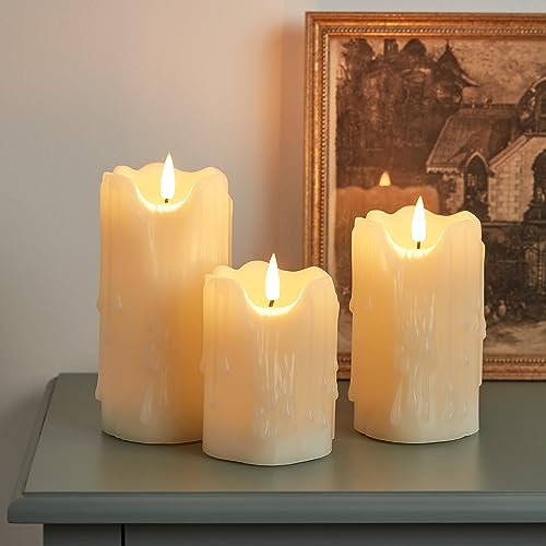 Lights4fun Set mit 3 LED-TruGlow®-Kerzen, Creme, Wachstropfen, Timer, batteriebetrieben, für den Innenbereich