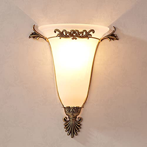 WRMING Wandlampe Innen Landhaus, Messing Treppenhaus Wandleuchte Flurlampe, Geschnitztes Design, Schlafzimmer Wohnzimmer Badezimmer Küche Café Bar Wandbeleuchtung, Glaslampenschirm, E27,A01