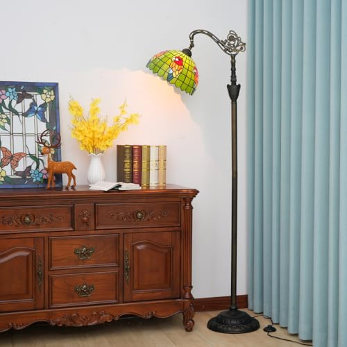 Fiunkes Lámpara de pie arqueada estilo Tiffany con vitrales verdes y loros, pantalla de cristal rojo y amarillo vintage con cuello de cisne, lámpara de lectura de esquina ajustable para dormitorio